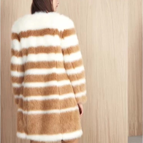 Adolfo Domínguez Faux Fur Coat - Picture 4 of 11